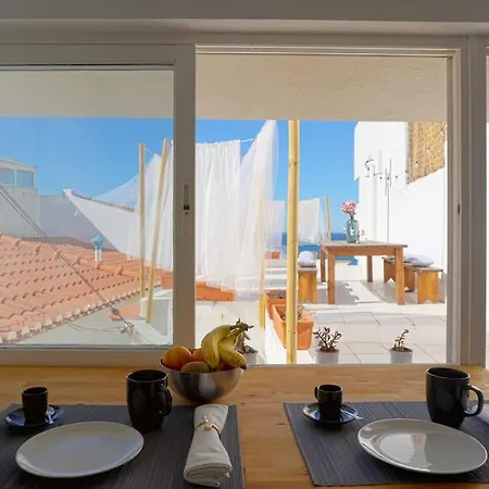 Ocean Front Terrace إيريسييرا